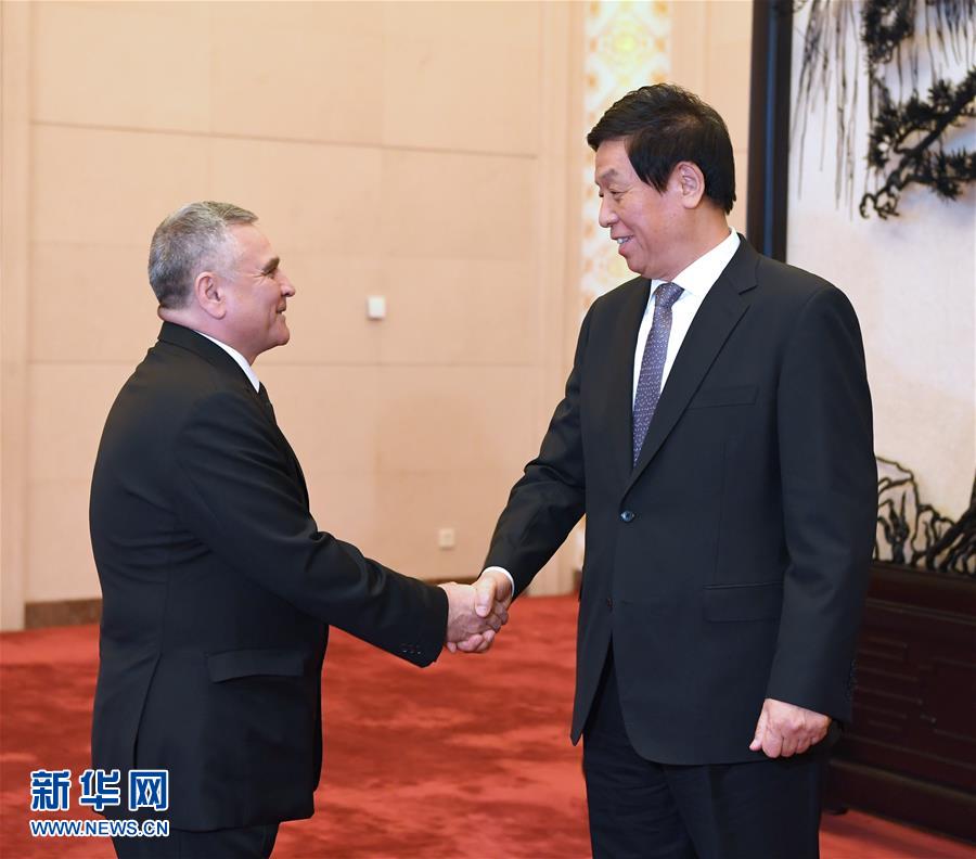 (时政)栗战书会见土库曼斯坦国民会议副主席巴巴耶夫