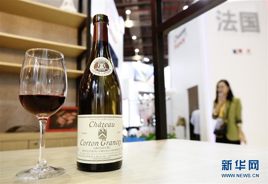 （新华全媒头条&middot;图文互动）（5）大江奔腾势如虹&mdash;&mdash;习近平主席出席第二届中国国际进口博览会纪实