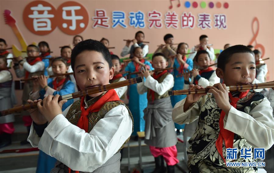（新華全媒頭條·圖文互動）（20）“美麗的中國夢屬于你們”——以習近平同志為核心的黨中央關心少年兒童工作紀實