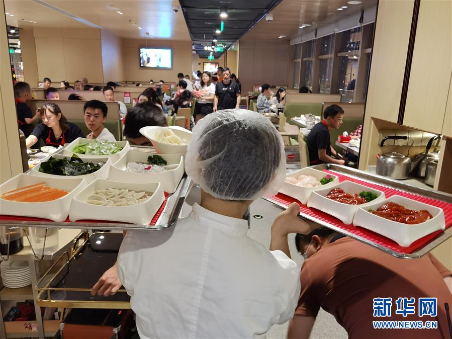 (在习近平新时代中国特色社会主义思想指引下——新时代新作为新篇章·习近平总书记关切事·图文互动)(2)珍惜盘中餐,狠刹浪费风——各地积极行动坚决制止餐饮浪费