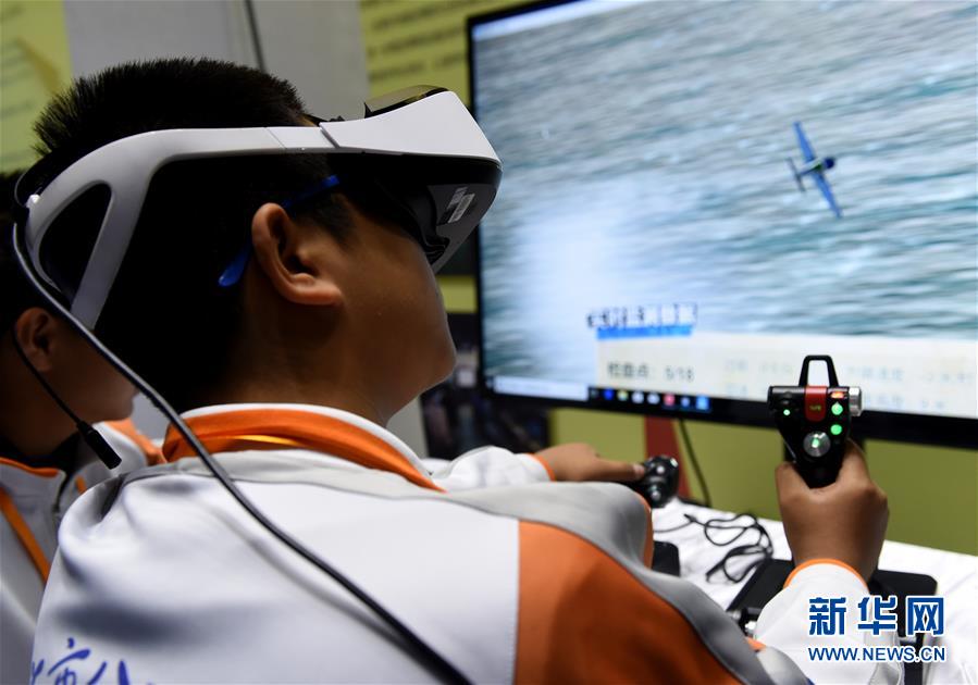 （习近平的小康故事&middot;图文互动）（5）&ldquo;文明其精神，野蛮其体魄&rdquo;&mdash;&mdash;习近平同少年儿童的故事