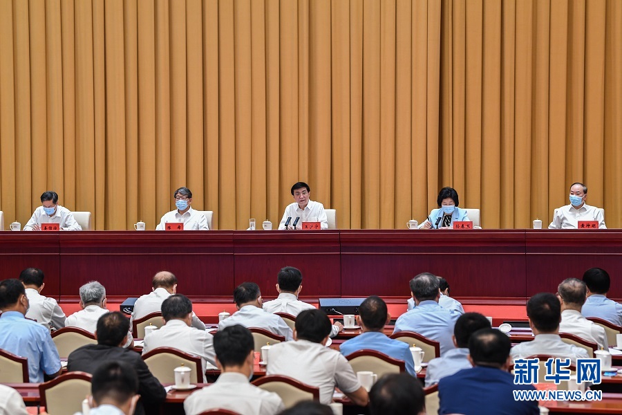 第二十七次全国高校党的建设工作会议在京召开 王沪宁出席会议并讲话(图1)