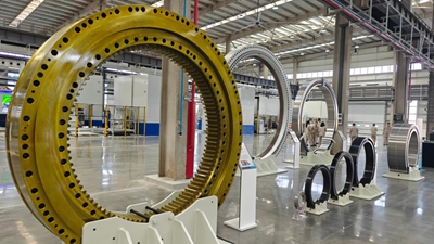 第一观察丨总书记为用“拳头产品”夯实制造业基础鼓劲赋能