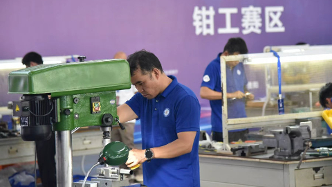 习近平总书记关心技能人才培养的故事