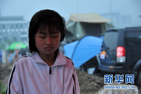 [我在现场&middot;微播报]芦山四日亲历&mdash;&mdash;图片记录那些颤抖瞬间