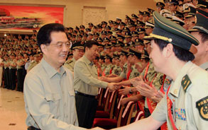 胡錦濤會見參加全軍非戰爭軍事行動研討活動代表