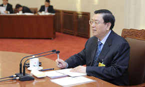 十二届全国人大常委会第二十二次委员长会议举行