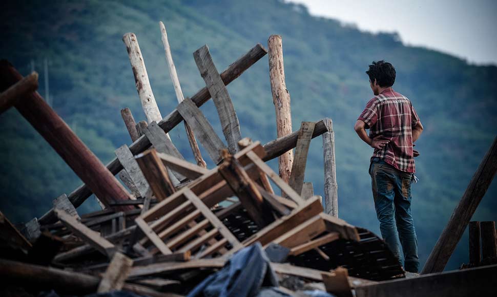 地震之后的这七天：灾区人民带着希望继续前行