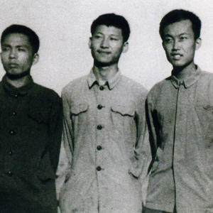 "人民群众是我们力量的源泉"--记中共中央总书记习近平
