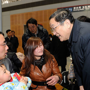 &ldquo;多做实事不图虚名&rdquo;&mdash;&mdash;记中共中央政治局常委俞正声