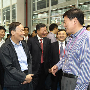 &ldquo;求真务实 尽责奉献&rdquo;&mdash;&mdash;记中共中央政治局常委王岐山