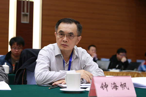 钟海帆：让依法治国精神和网络正能量在各大平台广泛传播