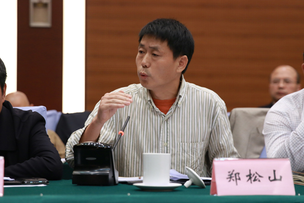 郑松山：讲好中国故事要善于运用网民话语体系