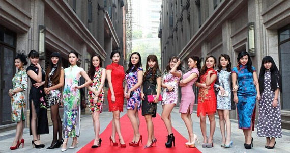 重庆美女旗袍Party卷起中国风