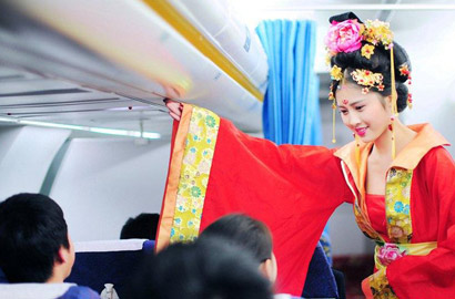 &ldquo;武媚娘&rdquo;穿越当空姐 秀古今礼仪