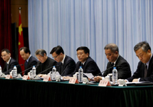 外滩拥挤踩踏事件的调查报告公布