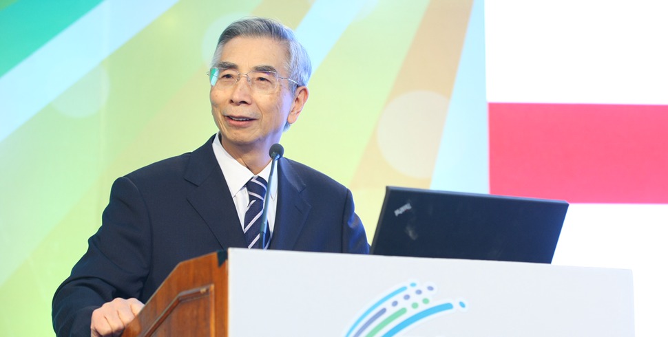 倪光南院士在智能终端操作系统产业联盟会议上发言