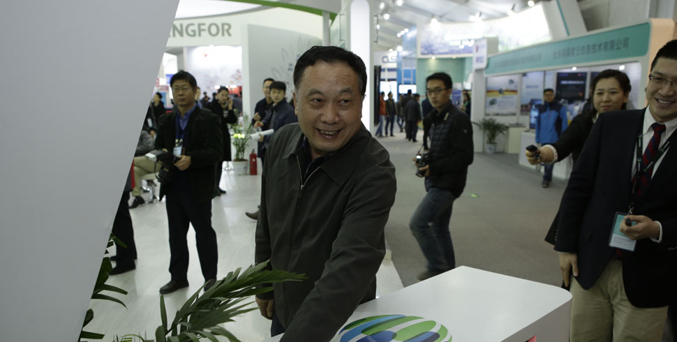 任贤良部长点亮安全灯 助力网络安全