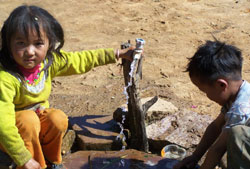 2014年扶贫开发工作综述：攻坚特困地区 推进精准扶贫