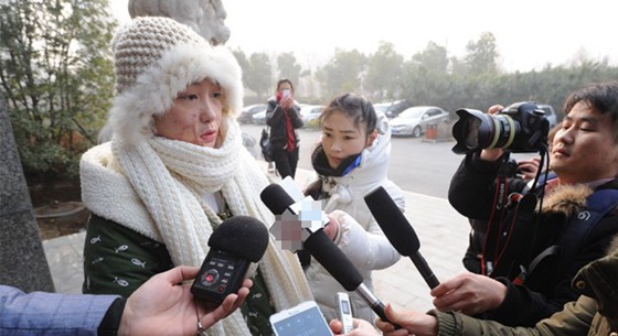 少女毁容案开庭 受害者将全程参与不公开庭审