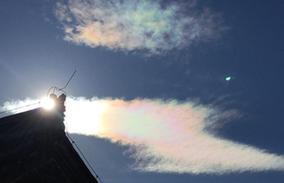 金山岭长城现七彩祥云