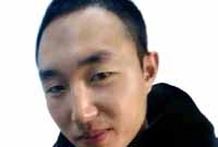 25岁交警被重型货车撞倒并碾压身亡