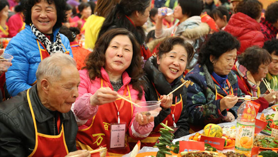 &ldquo;好日子&bull;新风尚&rdquo; 武汉百步亭第十五届万家宴开锅