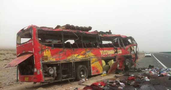 新疆一客车侧翻致22人死亡