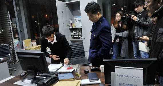 3&middot;15晚会曝光4S店小病大修 合肥两4S店遭连夜突查