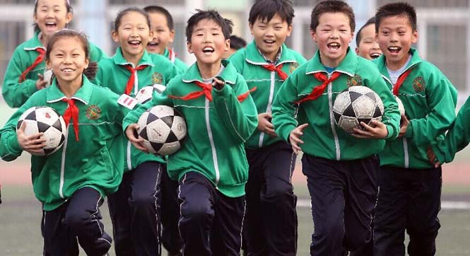 校园起航&ldquo;足球梦&rdquo;