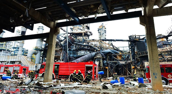 漳州古雷石化大火9日凌晨被扑灭