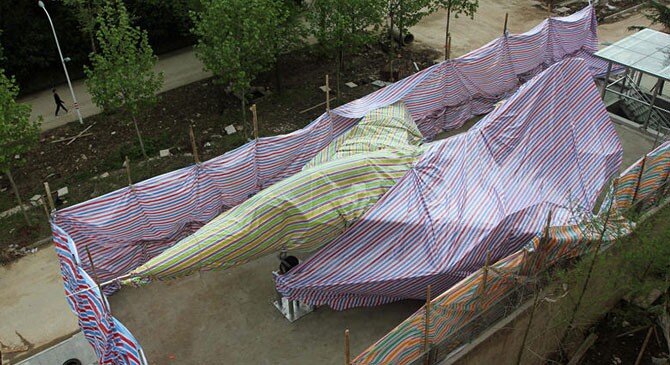 武汉一高校&ldquo;太任性&rdquo;：修完长城又买回战机