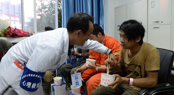 云南昆明市晋宁县隧道冒顶事故：施工人员生命体征稳定