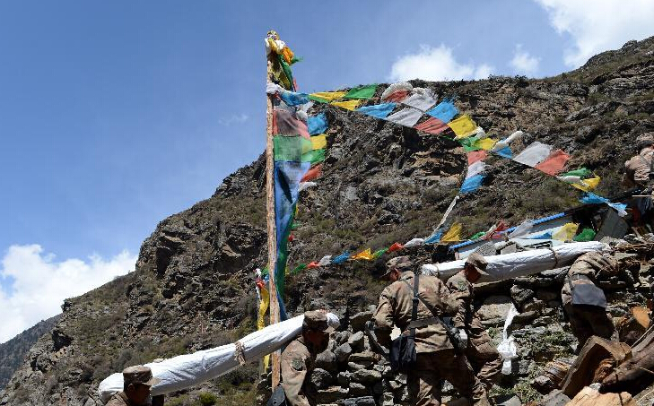 &ldquo;地震孤岛&rdquo;目击：救援通道打开了！