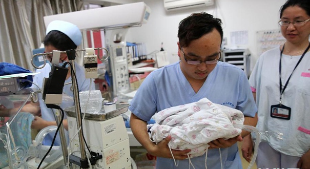 80后&ldquo;男丁格尔&rdquo;的坚守