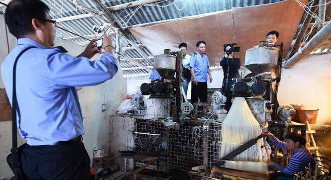 直击广西部分米粉黑窝点乱象