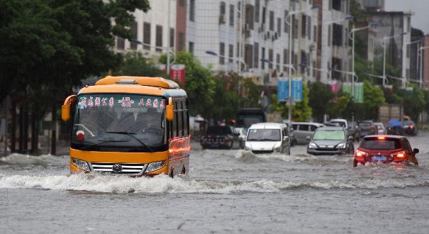 南方多地出现大暴雨