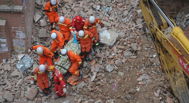 贵阳居民楼垮塌已找到5名遇难者遗体