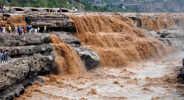 黄河壶口瀑布迎来伏汛