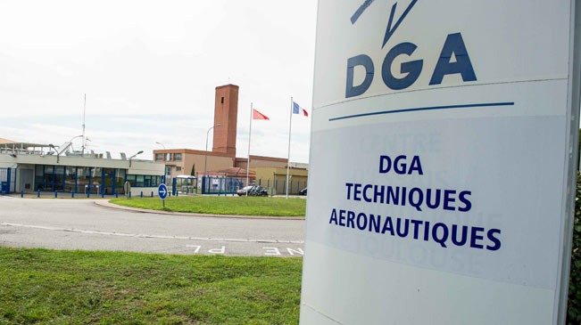 波音777残骸运抵法国航空技术分析机构