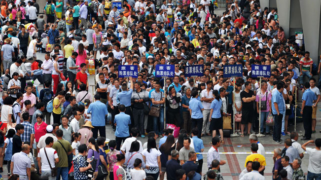 暴雨致陇海铁路22趟列车停运