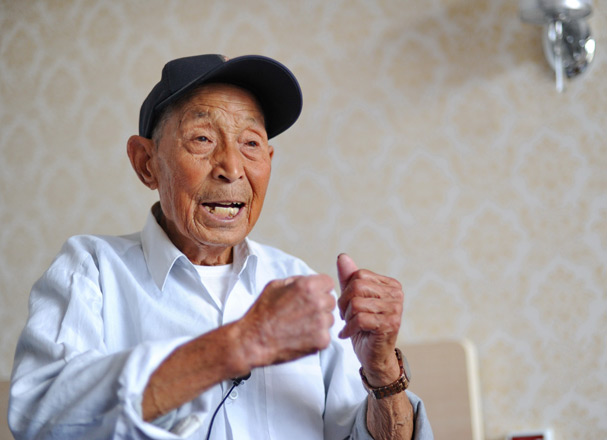 新兵入伍首战炸毁日寇碉堡立战功&mdash;&mdash;记抗战老兵孙庭江