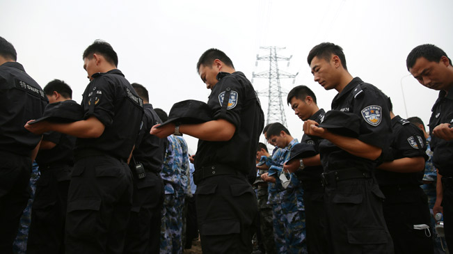 天津港&ldquo;8&middot;12&rdquo;特别重大火灾爆炸事故悼念活动举行