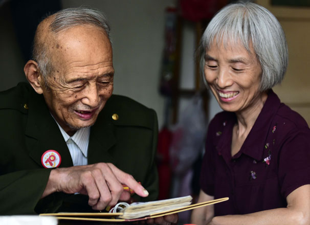 额角的弹痕是永不褪色的勋章&mdash;&mdash;访93岁抗战老兵王默村