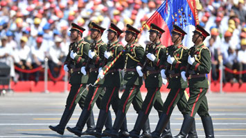 老挝代表队通过天安门广场