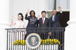 习近平出席美国总统奥巴马举行的欢迎仪式