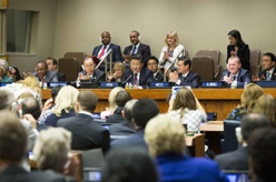 习近平出席全球妇女峰会并发表讲话