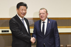 习近平会见丹麦首相拉斯穆森