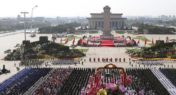 烈士纪念日向人民英雄敬献花篮仪式隆重举行