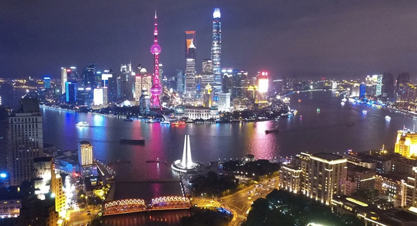 上海秋高气爽迷离夜来到 魔都开启绚丽&ldquo;夜景模式&rdquo;